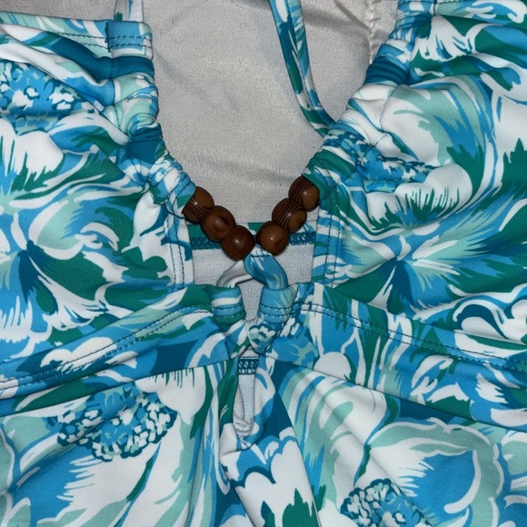 NWT one piece swimsuit - Picture 5 of 9